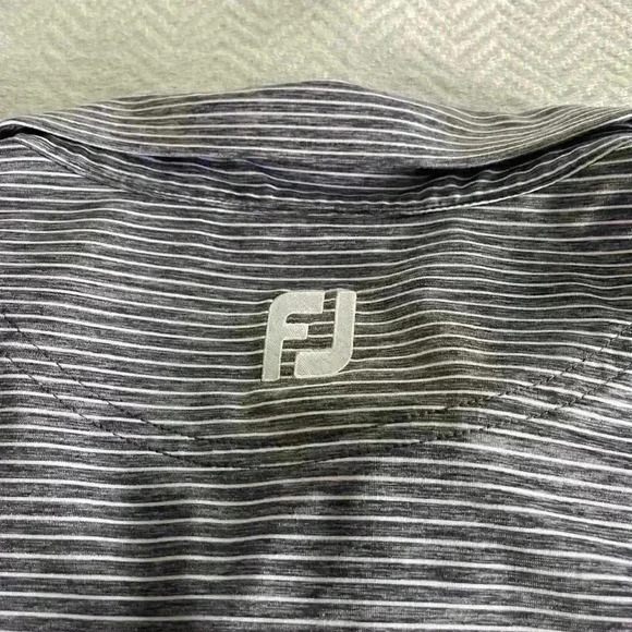 FootJoy Polo Golf Shirt Mens Gray and White Striped Size XL Golf Casual Collar - Picture 6 of 7
